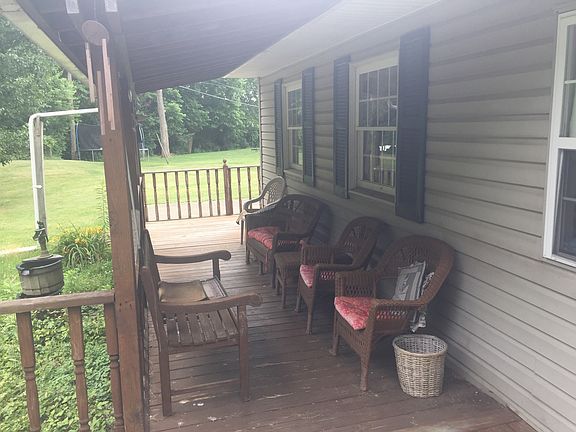 4th image of 9 N Fork Dr