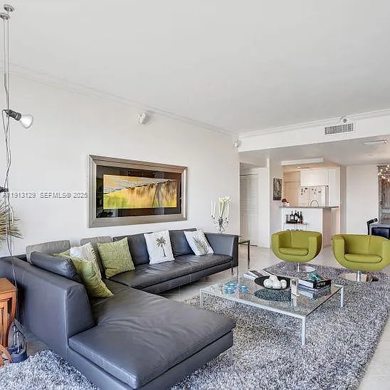 151 Crandon Blvd — Photo 3