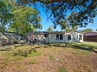 118 Raleigh Pl, San Antonio, TX 78201