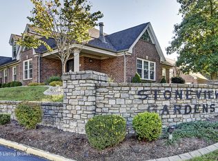 4402 Southbridge Ct, Louisville, KY 40272