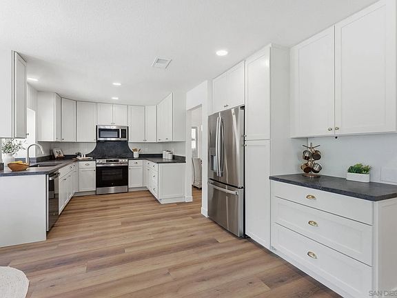 5th image of 13794 Stoney Gate Pl