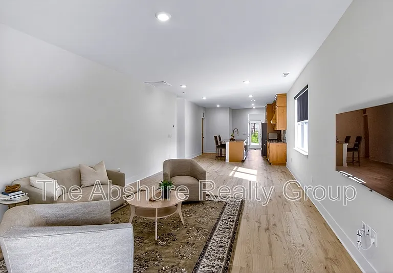 806 Dorset Stream Dr — Photo 4