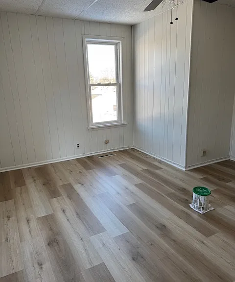 109 E Park Ave — Photo 5