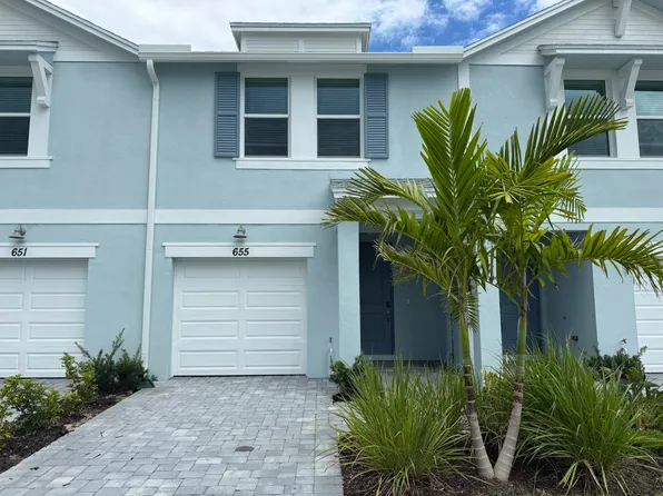 655 Salisbury Cir, Fort Pierce, FL 34982