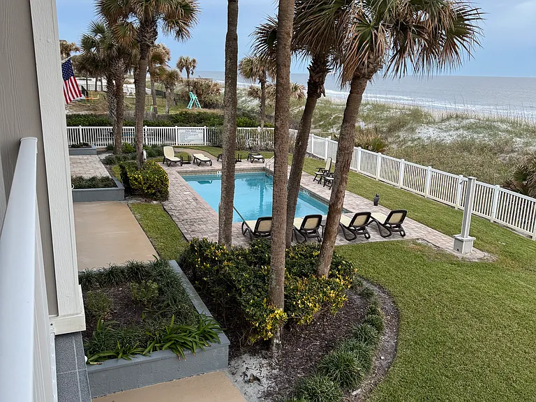 701 Beach Ave #203 — Photo 45