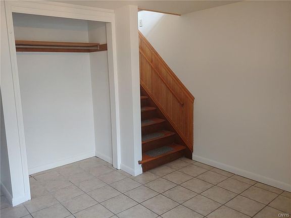 3rd image of 219 W Yates St