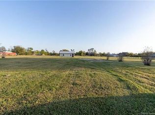 1273 W Tank Farm Rd, Lake Charles, LA 70605