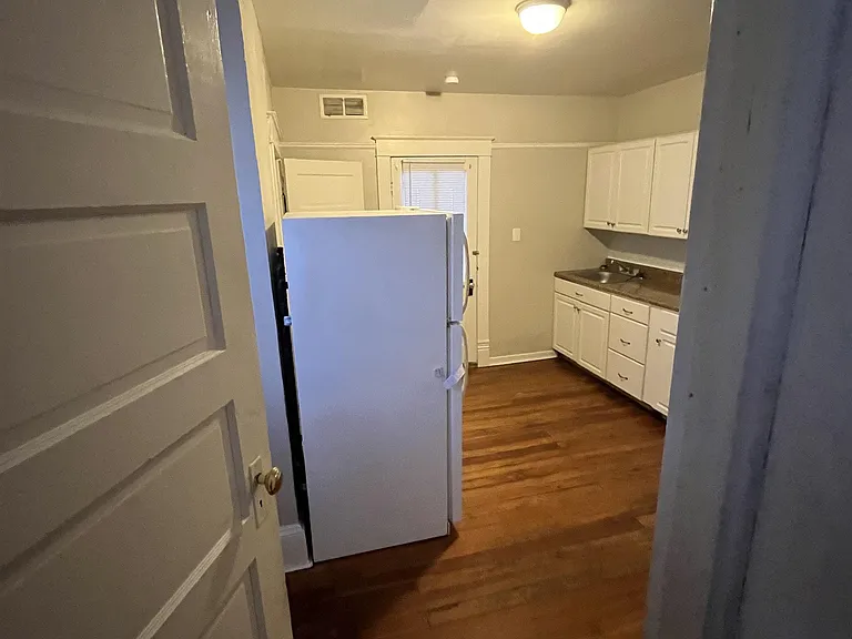 502 N Loudoun St #B — Photo 13