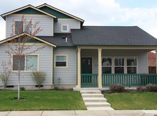 317 Clearview Pkwy, Talent, OR 97540