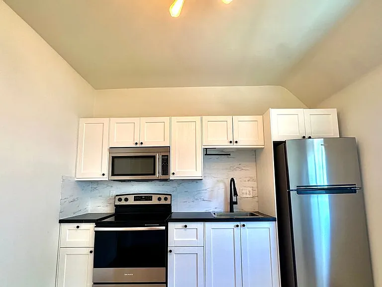 1012 S West Temple St — Photo 2