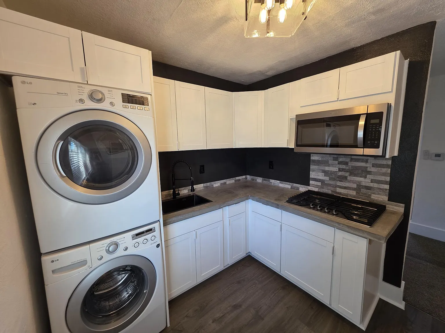 2 bed, 665 sqft, $1,500 — Photo 3