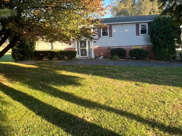 8640 Possum Hollow Rd, Shippensburg, PA 17257