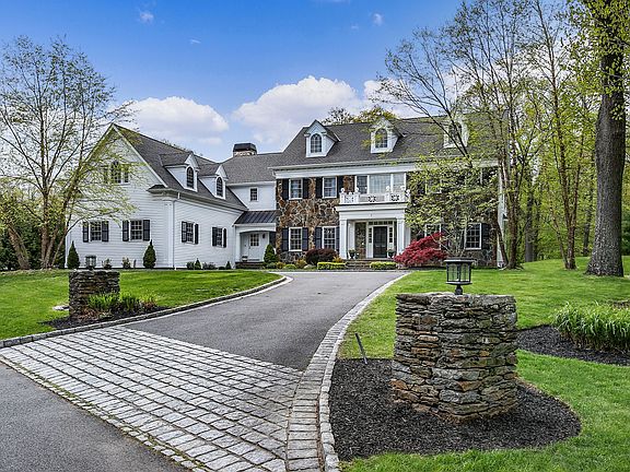 7 Castle Brooke Rd White Plains, NY (01 of 60).jpg