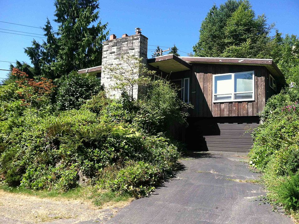 2nd image of 9703 19th Ave NE