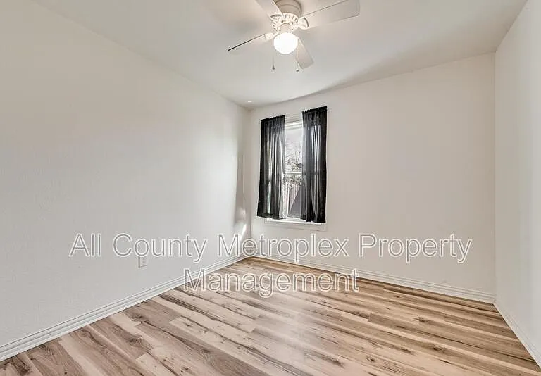 1303 S Medora St #4 — Photo 10