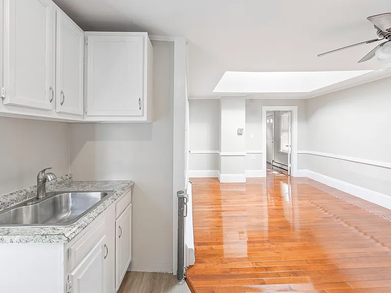 248 Rantoul St — Photo 15