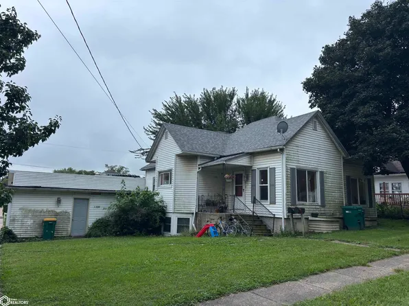 300 W Kirkwood Ave, Fairfield, IA 52556