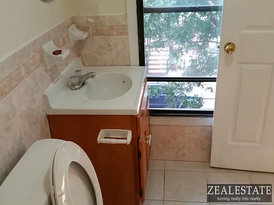 Rented by ZealEstate Group Inc | media 46