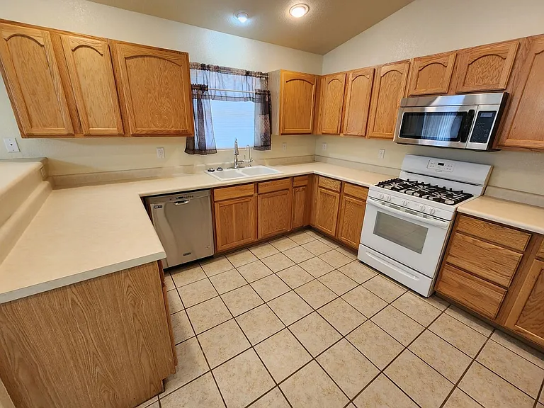 5983 Moon View Dr — Photo 18
