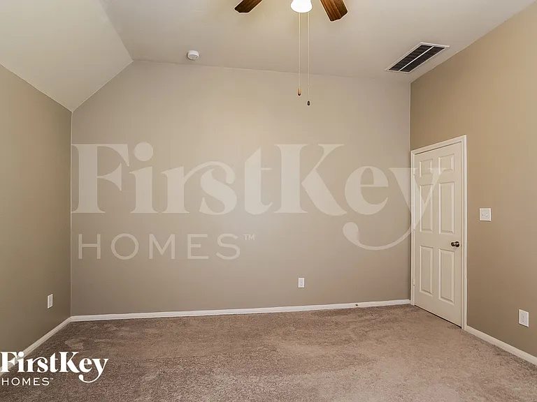 16318 River Wood Ct — Photo 9