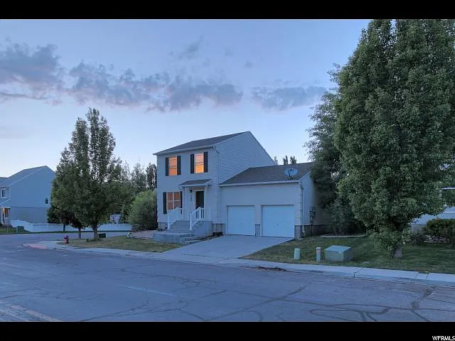 386 W 500 N — Photo 27