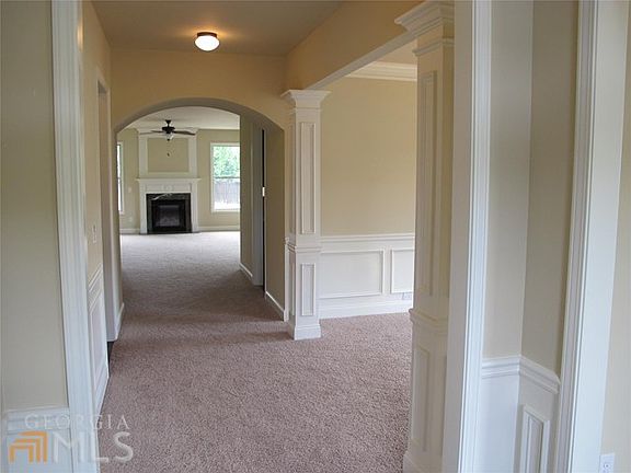 5th image of 490 E Fork Shady Dr NW