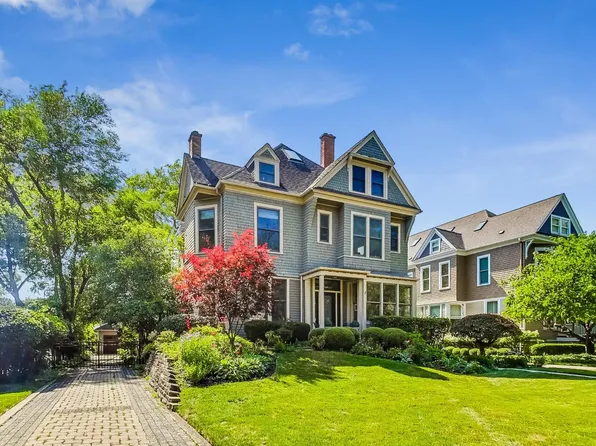 538 Edgewood Pl, River Forest, IL 60305