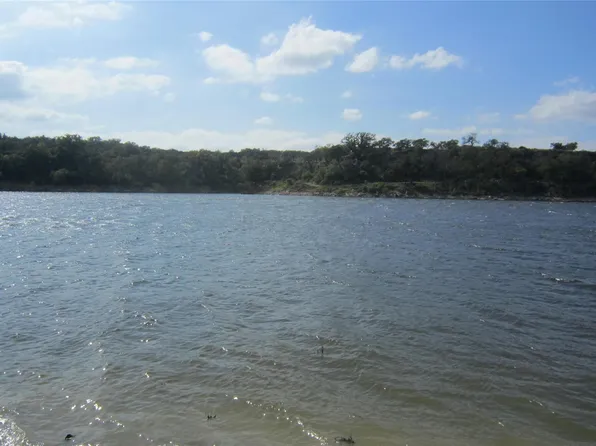 24205 Pedernales Dr, Spicewood, TX 78669