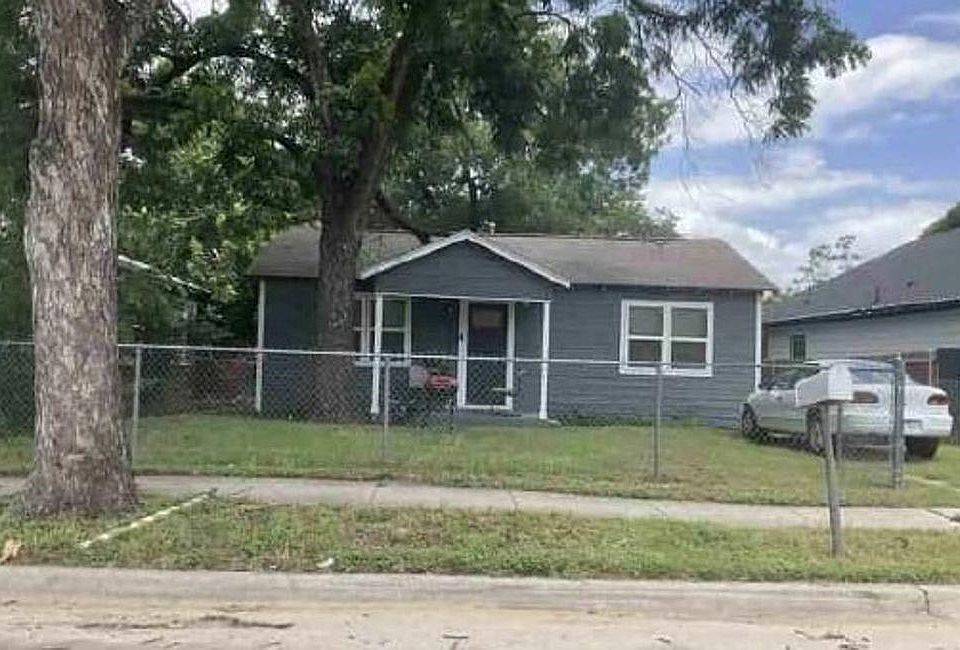 1st image of 2909 Fitzhugh Ave