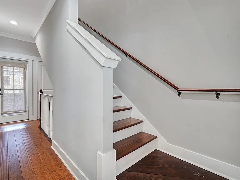 716 Tattnall St — Photo 20