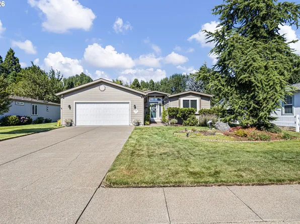 139 Village Dr, Cottage Grove, OR 97424