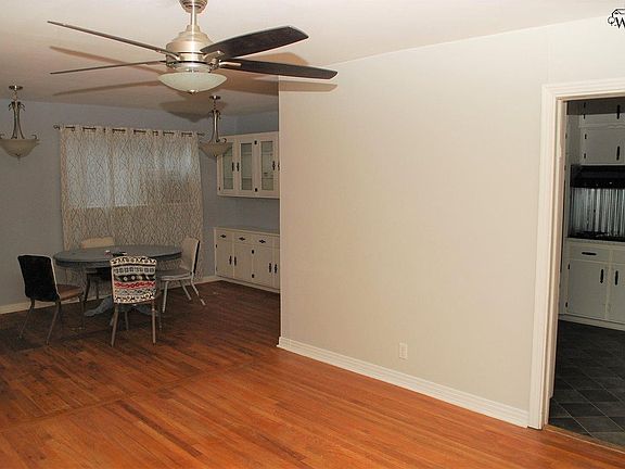 2nd image of 2402 Wedgewood Ave