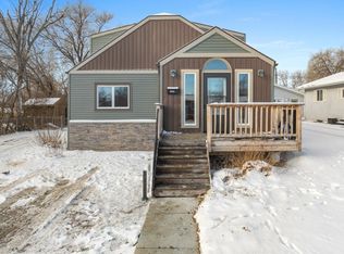 1636 2nd St SE, Minot, ND 58701