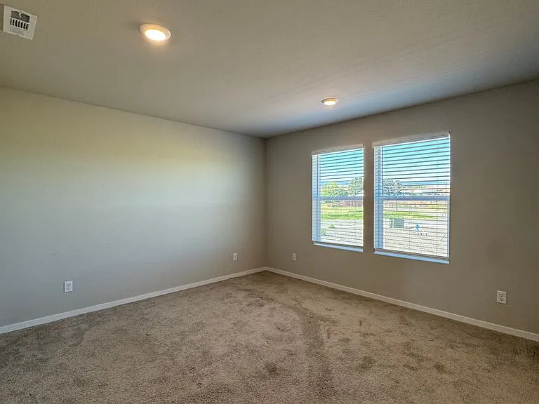 1312 Morgan Ct — Photo 15