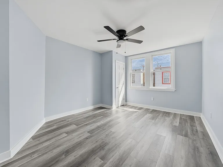 1816 Plymouth St — Photo 6