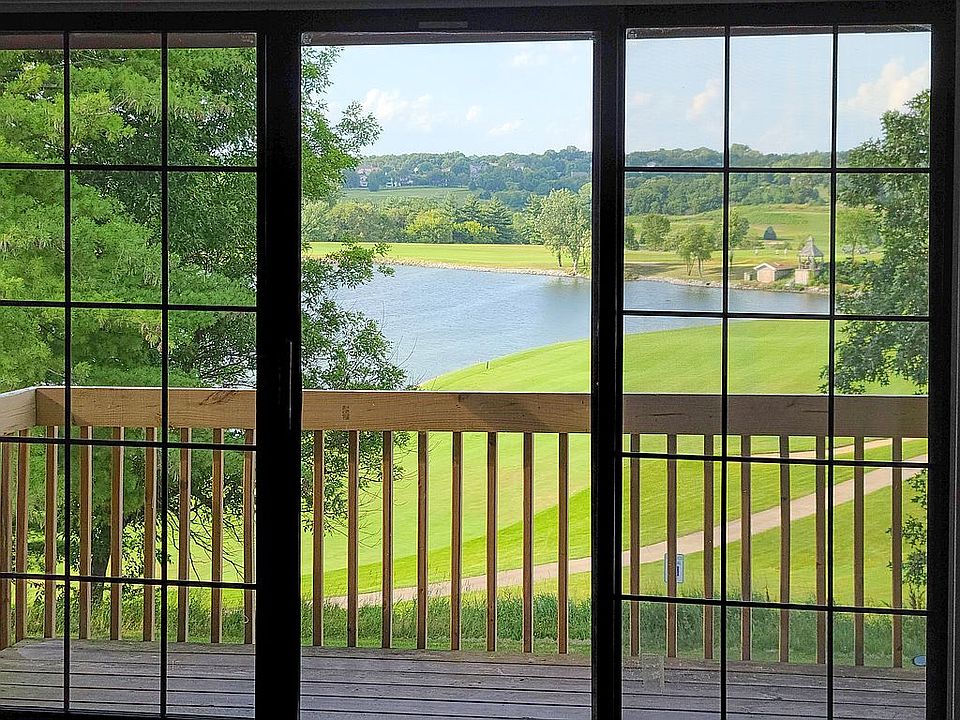 Amazing pond/golf views