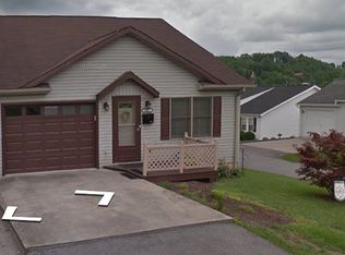 1407 Hoge St, Princeton, WV 24740