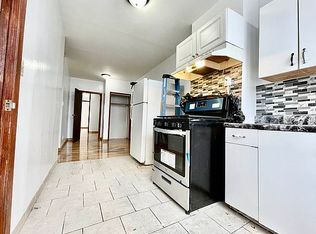 98 Kingsland Ave APT 2, Brooklyn, NY 11222