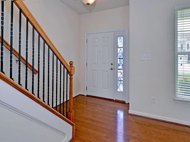 4688 Yeardley Loop — Photo 5
