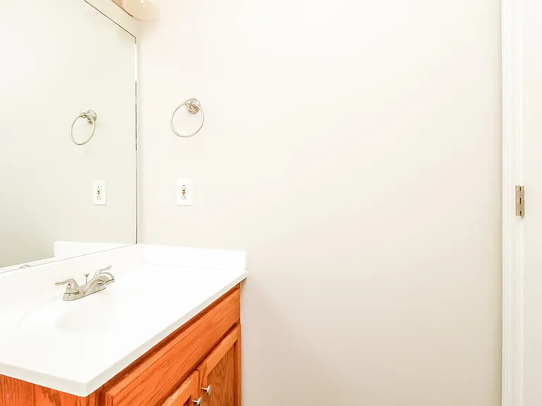 1754 Lucille Ln — Photo 13