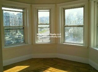 126 Warren St APT 35, Boston, MA 02135