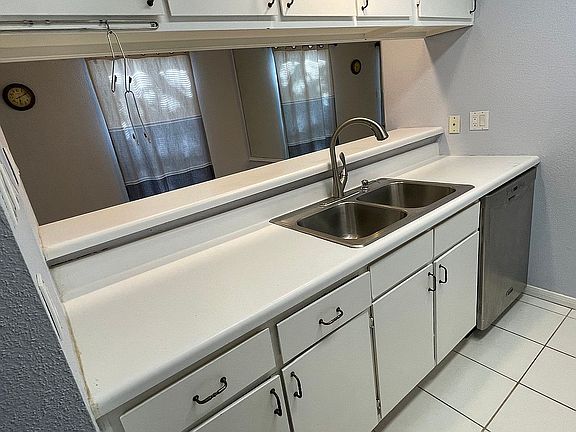 4th image of 1516 Bay Area Blvd APT C-10