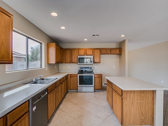 5th image of 10732 E Arbor Ave