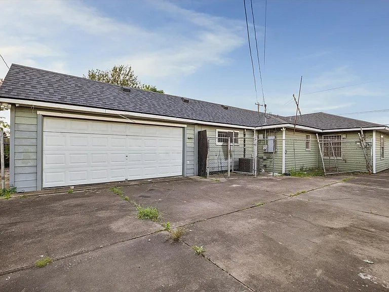 7119 Long Point Rd — Photo 20