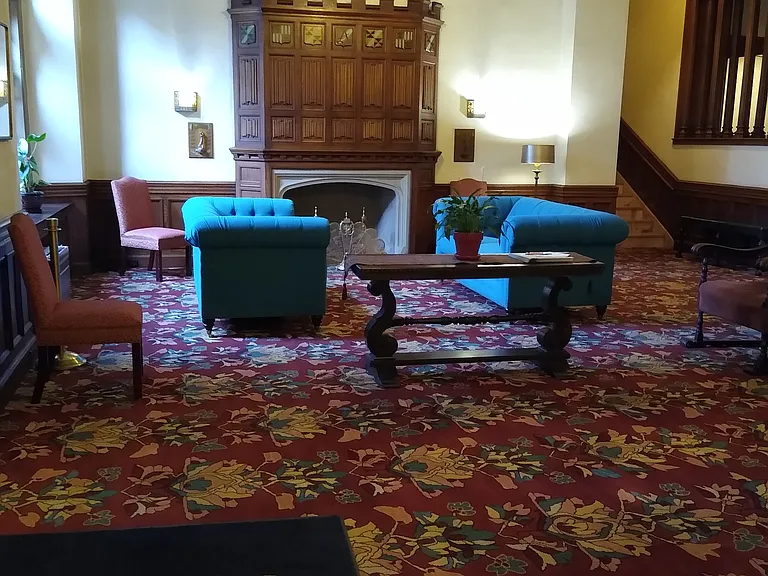 Ambassador Apartments — Photo 7