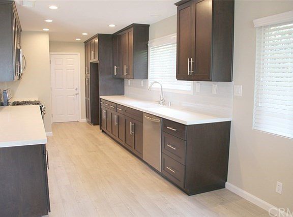 4th image of 6361 Trinette Ave