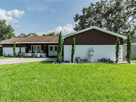 4th image of 7249 Woodbrook Dr