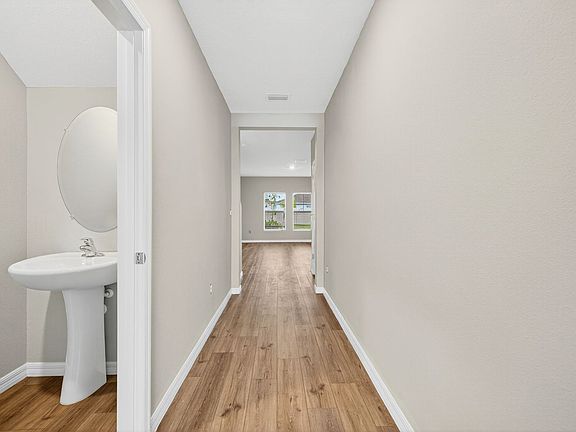 3rd image of 12924 Camarillo Pl