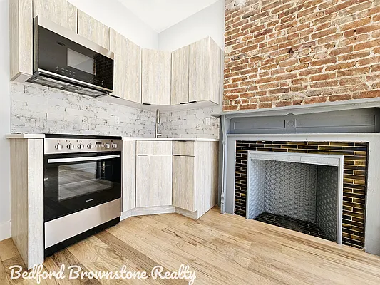 Rented by Bedford Brownstone Realty | media 4