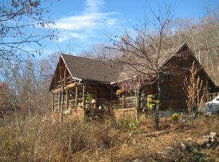 18166 Mountain Rd, Falls, PA 18615